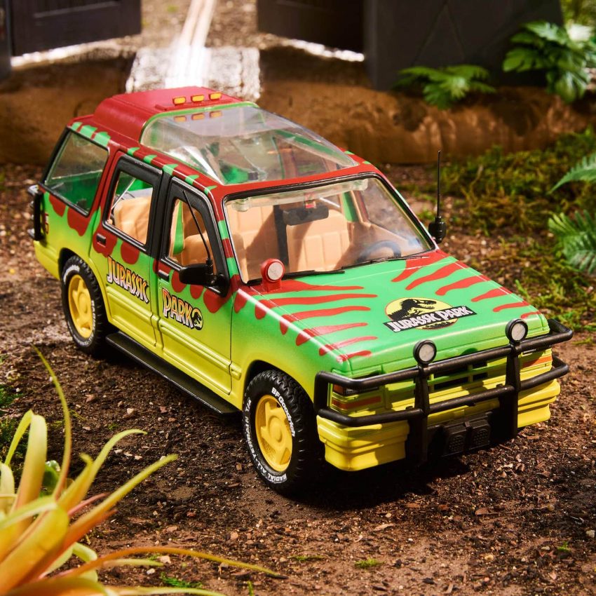 Mattel Creations Jurassic World Hammond Collection The Gates Ford Explorer - Exterior 001 - Front Three Quarters