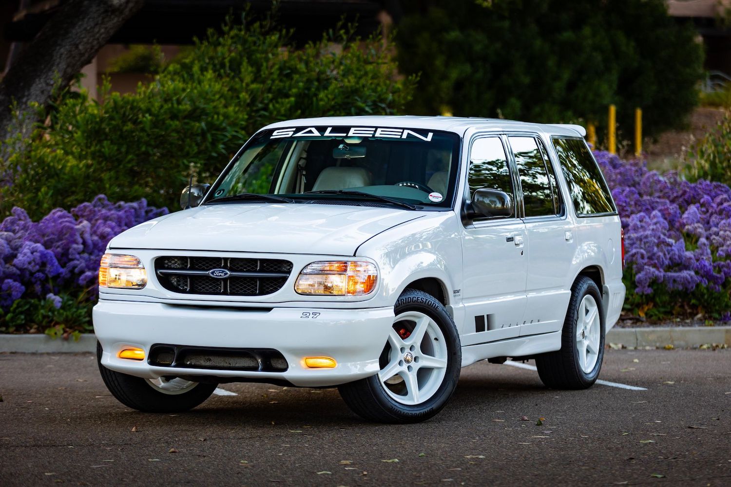 Doug DeMuro Reviews A 1998 Ford Explorer Saleen XP8: Video