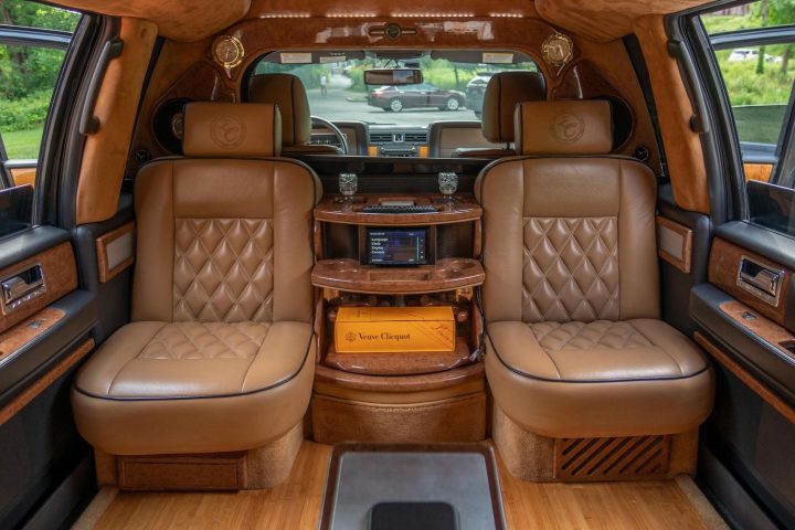 2013 Lincoln Navigator Limo - Interior 001