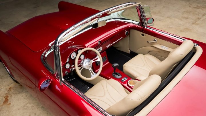 1957 Ford Thunderbird Restomod - Interior 001