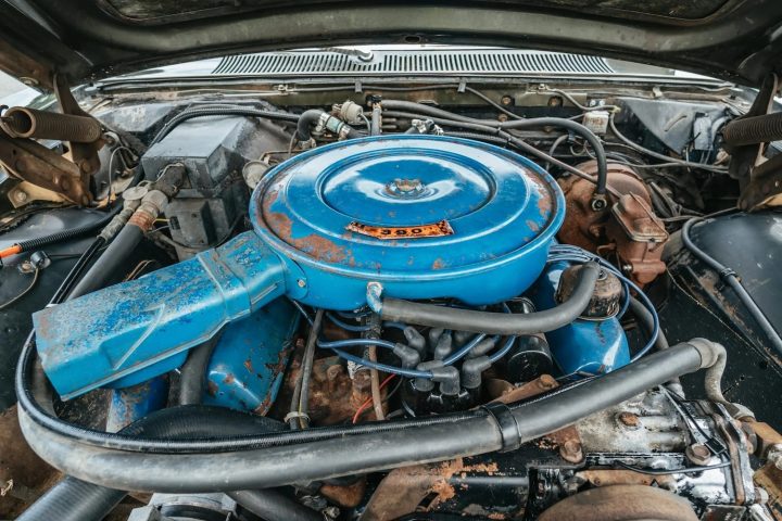 1969 Ford LTD Country Squire With 55K Miles - Engine Bay 001