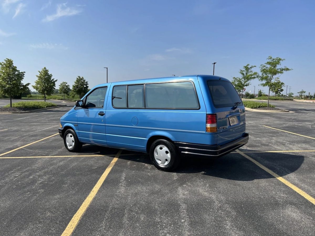 1993 Ford Aerostar XL With Just 48K Miles Up For Auction