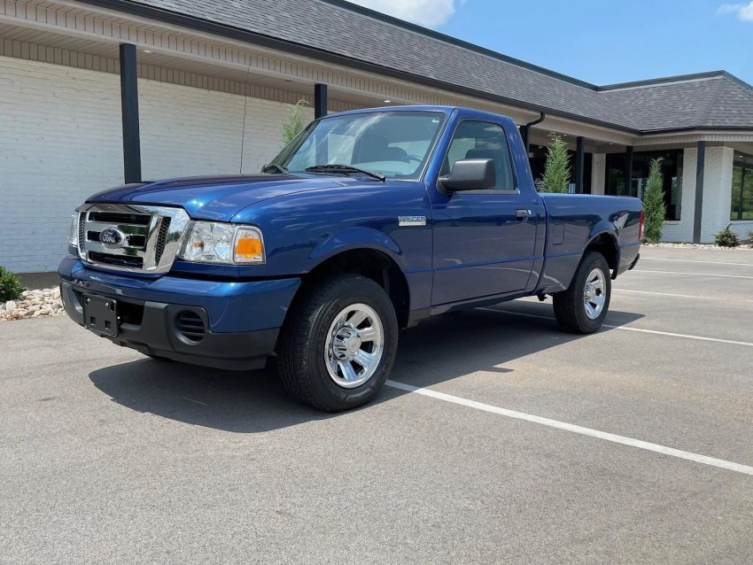 2008 Ford Ranger XLT With 17K Miles - Exterior 001 - Front Three Quarters