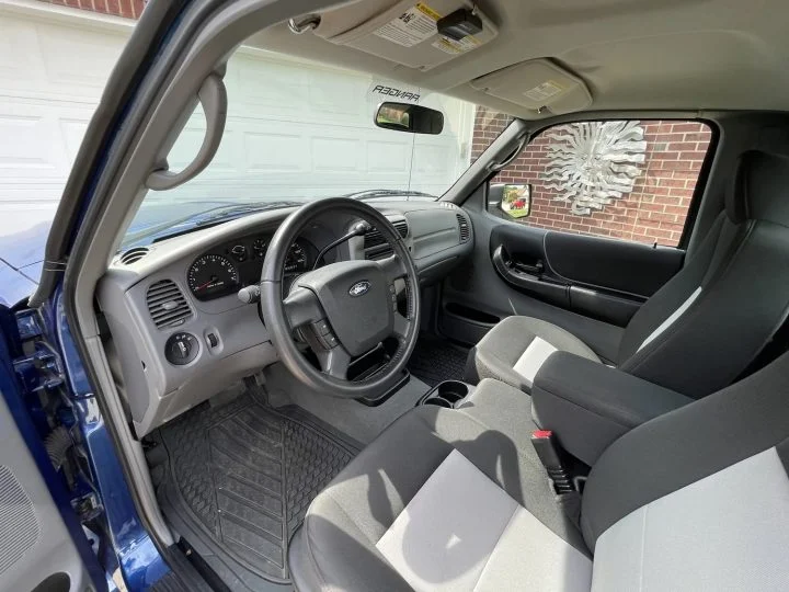 2008 Ford Ranger XLT With 17K Miles - Interior 001