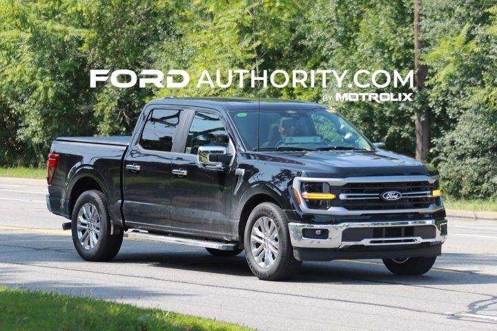 2024 Ford F-150 XLT front quarter view