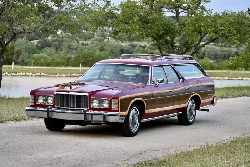 One-Owner 1975 Ford LTD Wagon - Exterior 001 - Front Three Quarters