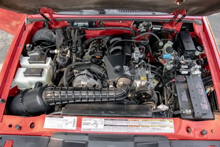 1995 Ford Explorer Sport With 23K Miles - Engine Bay 001