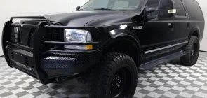 2002 Ford Excursion With 37K Miles - Exterior 001 - Front Three Quarters