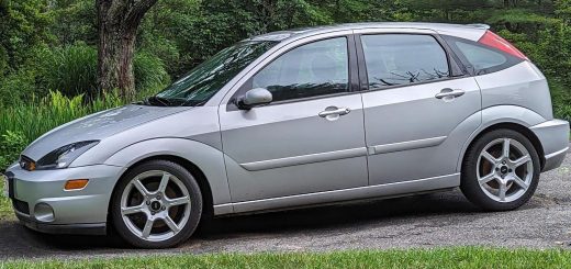 2004 Ford Focus SVT With 42K Miles - Exterior 001 - Front Three Quarters