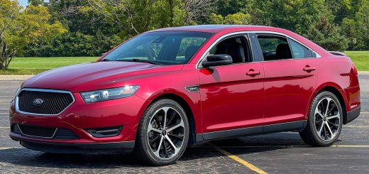 2016 Ford Taurus SHO With 30K Miles - Exterior 001 - Front Three Quarters