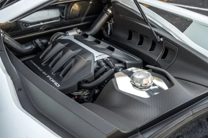 2021 Ford GT Studio Collection Series - Engine Bay 001