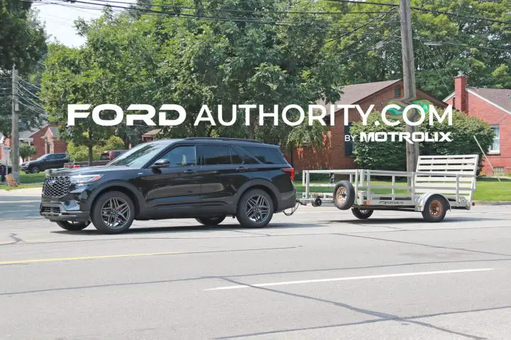 Spyshot : le prochain Ford Explorer au grand jour