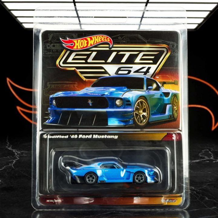 Hot Wheels Elite 64 Series Modified 1969 Ford Mustang - Exterior 002 - Blister Pack
