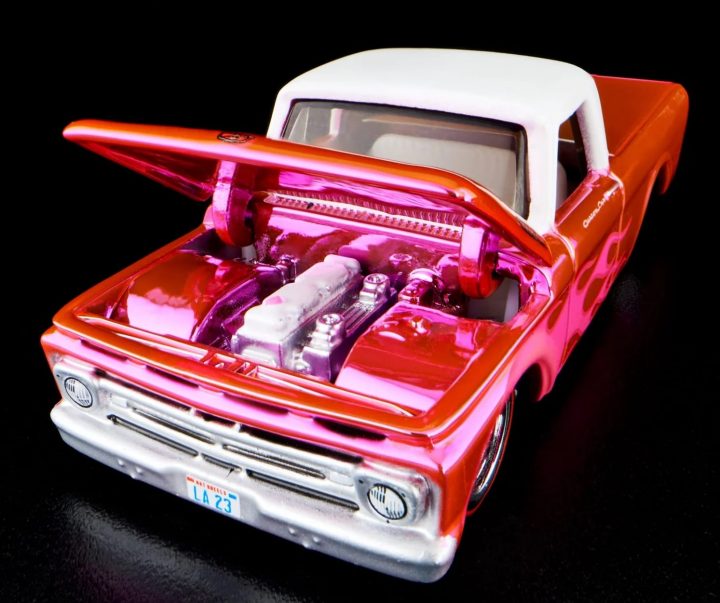 1962 Ford F-100 Pink Edition Diecast Hot Wheels Red Line Club - Exterior 002 - Front Three Quarters Engine Bay