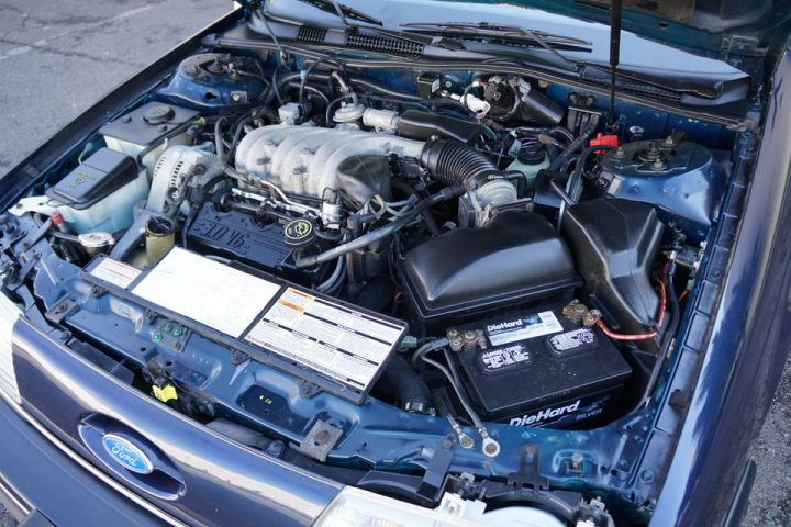 1991 Ford Taurus Wagon With 45K Miles - Engine Bay 001