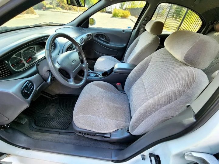 1999 Ford Taurus SE Wagon - Interior 001