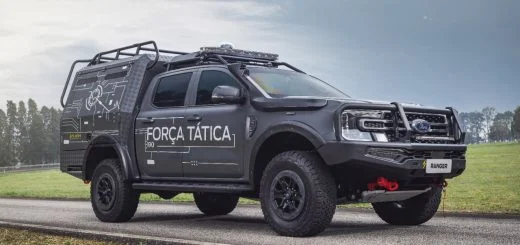 Custom Military Ford Ranger Brazil - Exterior 001 - Front Three Quarters
