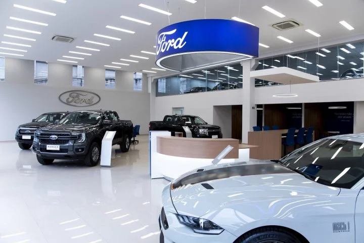Ford Sinal Alphaville Brazil EV Dealership