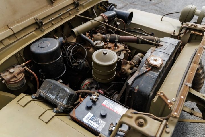 1945 Ford GPW - Engine Bay 001