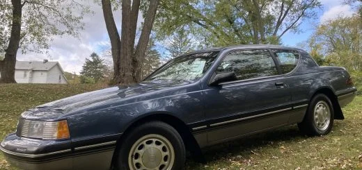 1987 Mercury Cougar XR-7 With 37K Miles - Exterior 001 - Front Three Quarters
