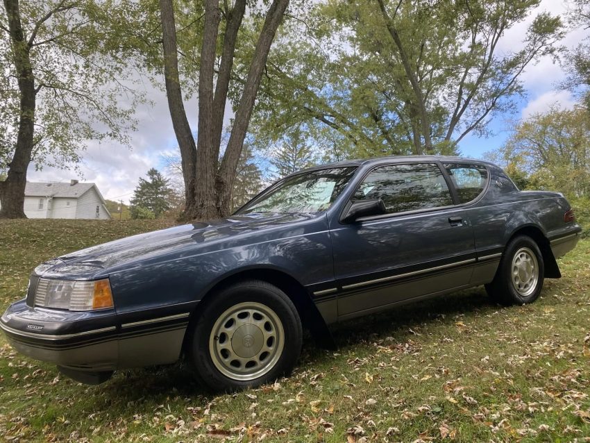 1987 Mercury Cougar XR-7 With 37K Miles - Exterior 001 - Front Three Quarters