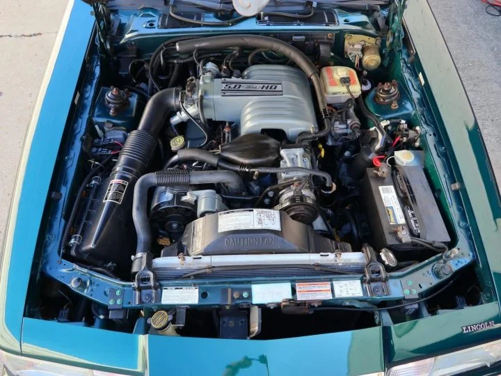 1992 Lincoln Mark VII LSC With 29K Miles - Engine Bay 001