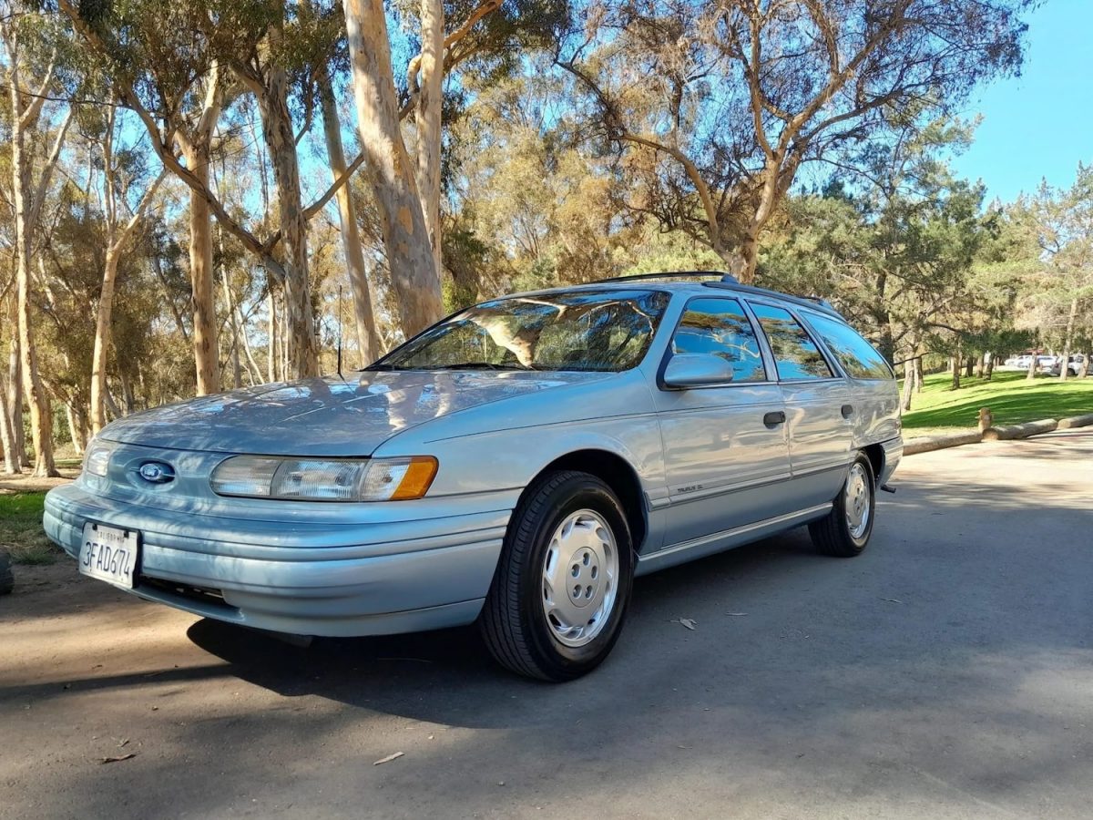 1993 Ford Taurus GL Wagon With Just 49K Miles Up For Auction