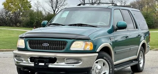1998 Ford Expedition Eddue Bauer With 40K Miles - Exterior 001 - Front Three Quarters