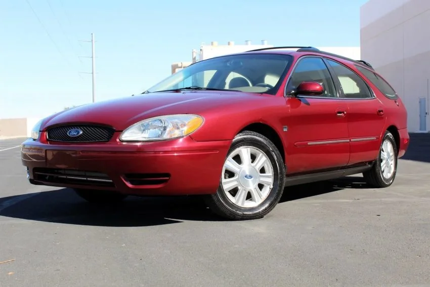 2004 Ford Taurus Wagon With 40K Miles - Exterior 001 - Front Three Quarters