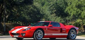 2005 Ford GT Owned By George Foreman - Exterior 001 - Front Three Quarters