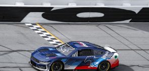 2024 NASCAR Cup Series Ford Mustang Dark Horse -Exterior 004 - Side