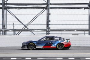 2024 NASCAR Cup Series Ford Mustang Dark Horse -Exterior 006 - Side