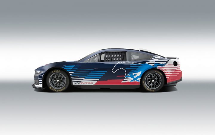 2024 NASCAR Cup Series Ford Mustang Dark Horse -Exterior 010 - Side