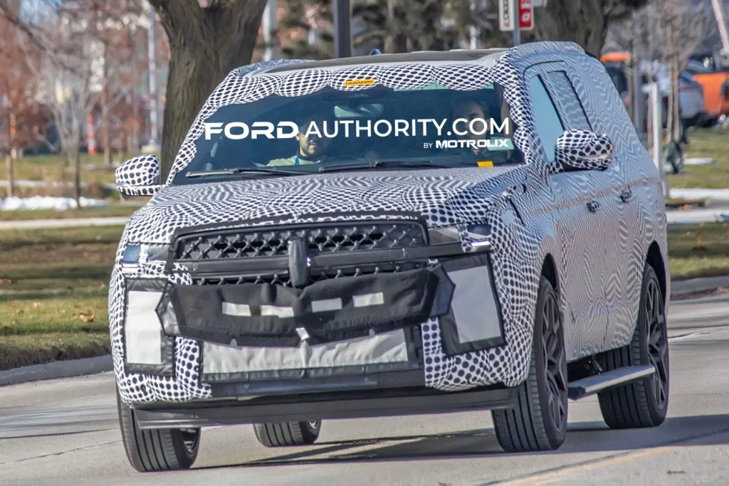 2025 Lincoln Navigator Front End Revealed For First Time