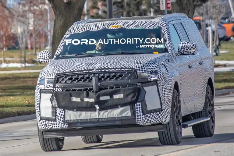 2025 Lincoln Navigator Front End Revealed For First Time