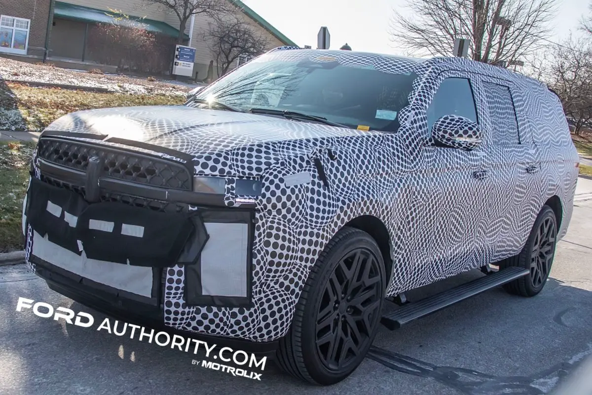 2025 Lincoln Navigator Front End Revealed For First Time