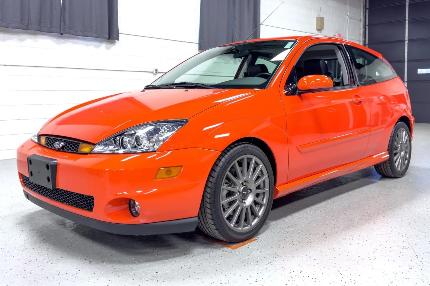 2003 Ford Focus ZX3 SVT With 345 Miles Up For Auction