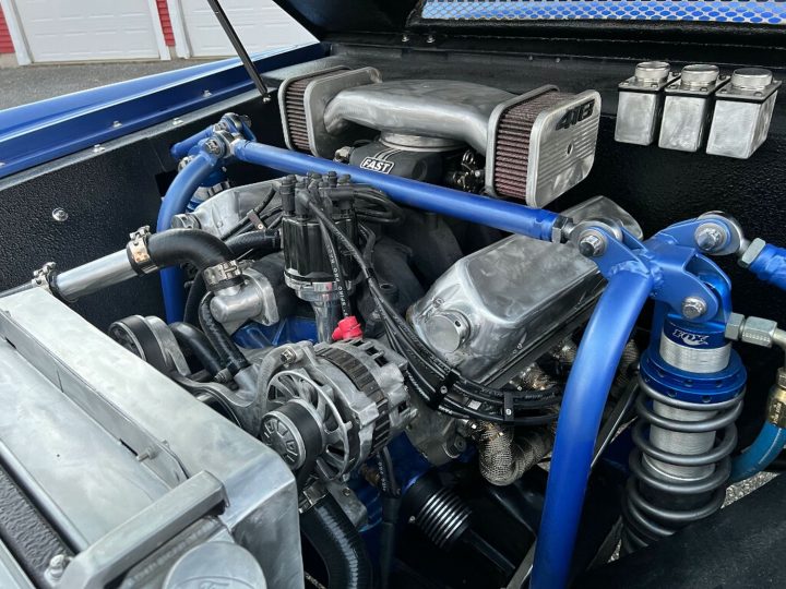 Extensively Customized 1977 Ford Bronco - Engine Bay 001