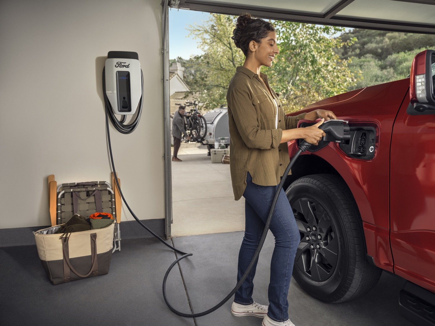 Ford Partners With Resideo To Explore EV Home Charging