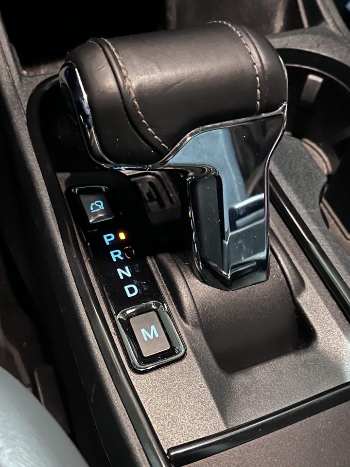 Ford Maverick With Ford F-150 Floor Shifter - Interior 001