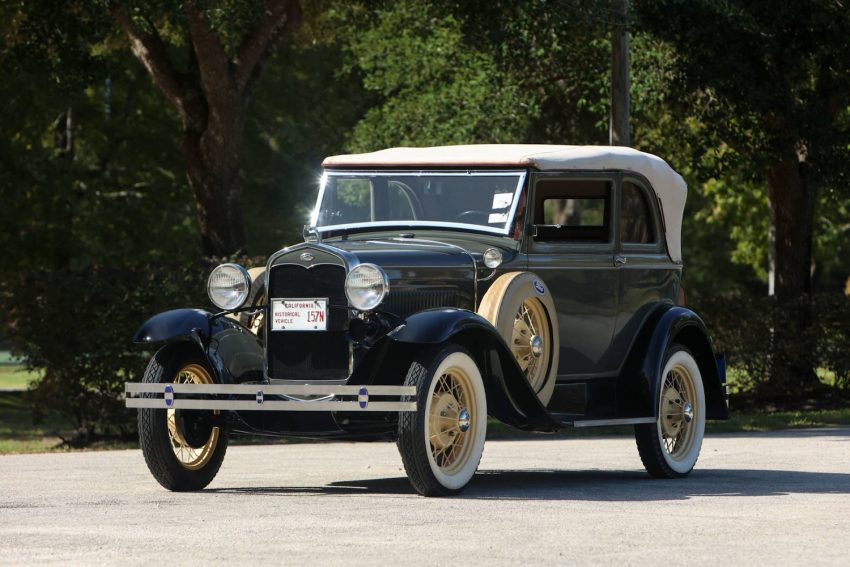 George Foreman's Ford Model A Cabriolet A400 - Exterior 001 - Front Three Quarters
