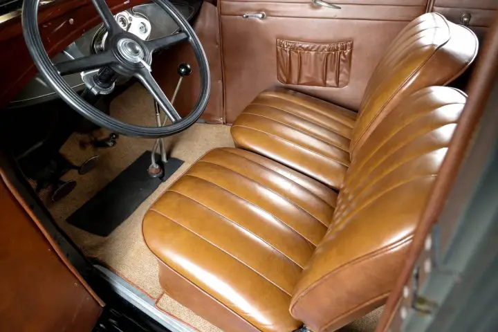 George Foreman's Ford Model A Cabriolet A400 - Interior 001