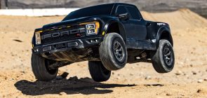 Traxxas Ford F-150 Raptor R - Exterior 003 - Front Three Quarters