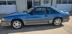 1988 Ford Mustang GT With 17K Miles - Exterior 001 - Front Three Quarters