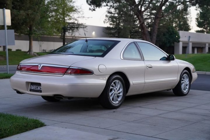 1997 Lincoln Mark VIII With 26K Miles - Exterior 002 - Rear Three Quarters