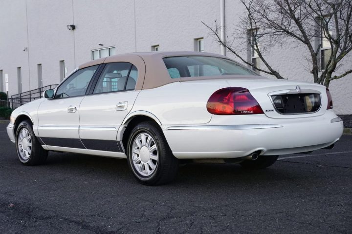 2002 Lincoln Continental With 16K MIles - Exterior 002 - Rear Three Quarters