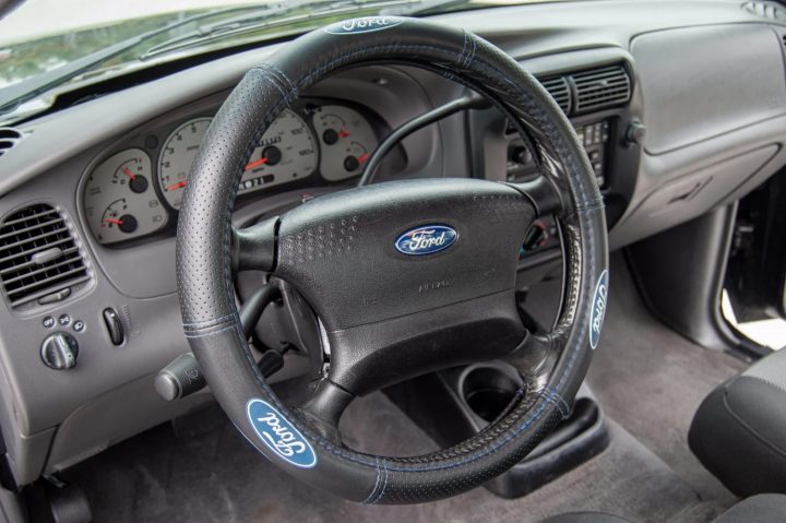 2003 Ford Ranger XLT With 13K Miles - Interior 001