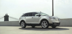 2014 Lincoln MKX - Exterior 001 - Front Three Quarters