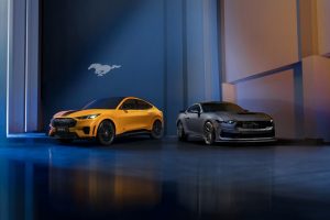 2024 Ford Mustang Dark Horse And Mustang Mach-E China Wallpaper - Exterior 003 - Front Three Quarters