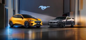 2024 Ford Mustang Dark Horse And Mustang Mach-E China Wallpaper - Exterior 004 - Front Three Quarters